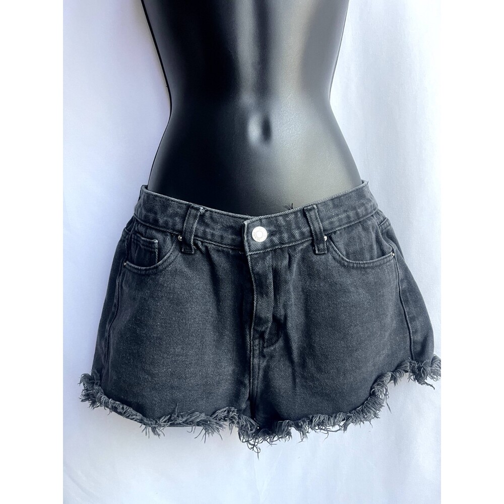 Saint Wish Cropped Cut Off Jean Shorts Black Size 28 Frayed Hem Closet Staple